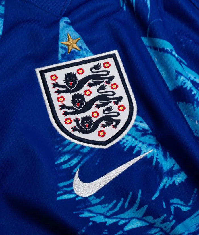 Equipación local de Inglaterra 2026