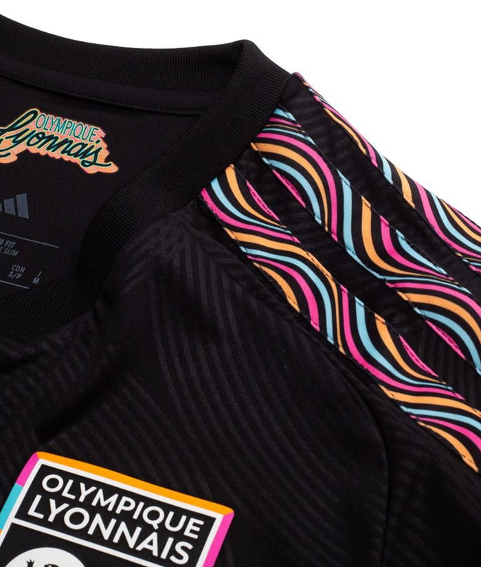 Lyon 26/27 Third Kit